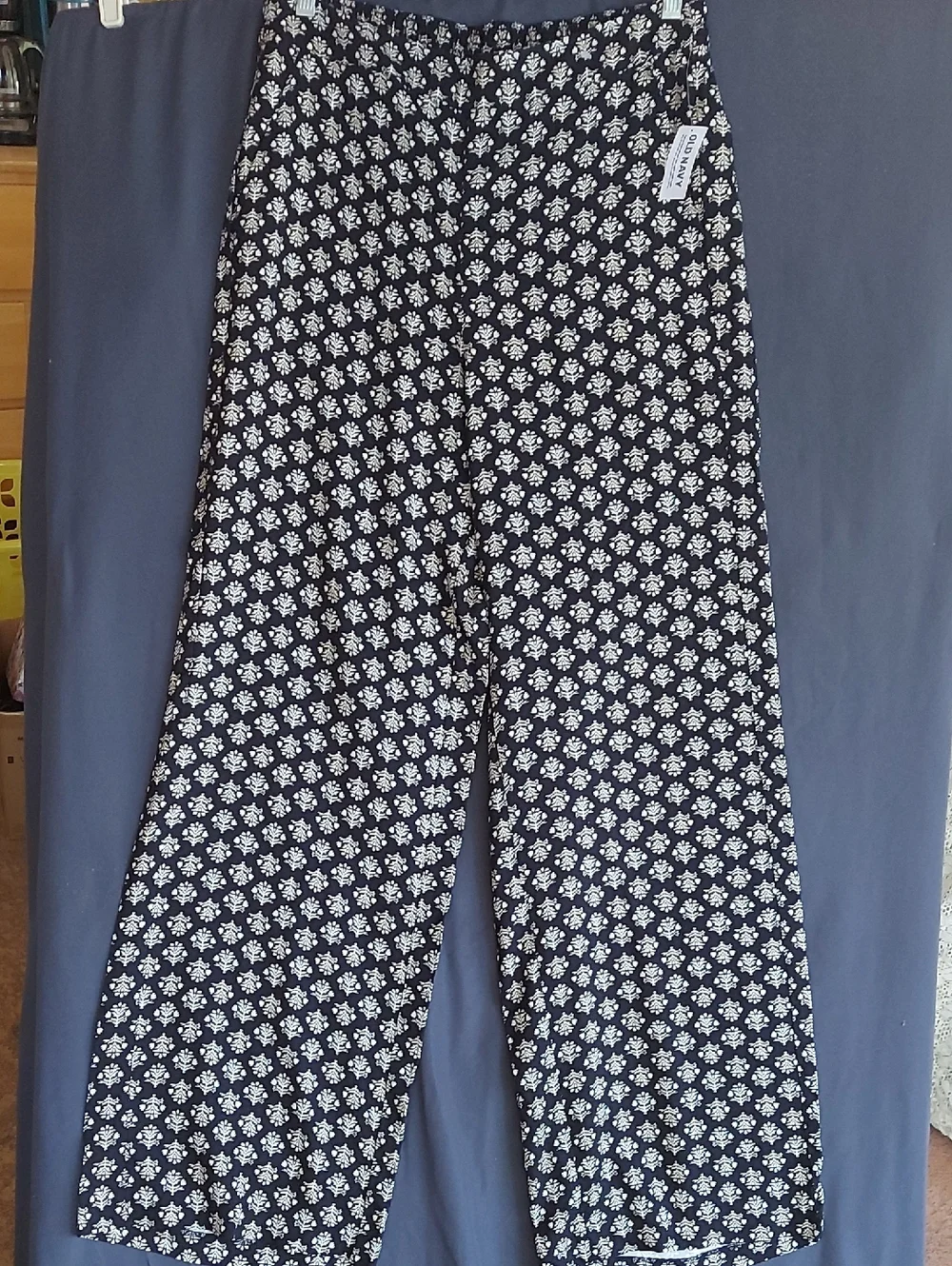 Old Navy Blue and White Printed Fabric Tag - Picture 1 of 7